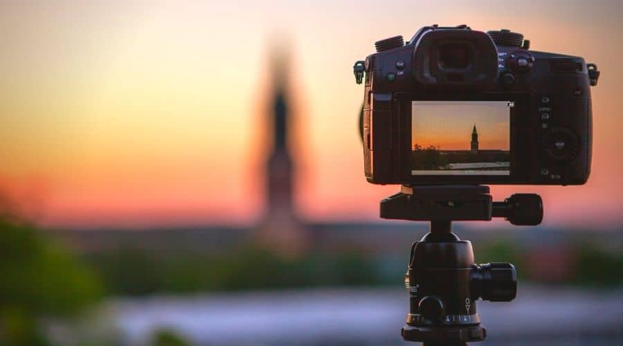 A camera mounted on tripod shooting something