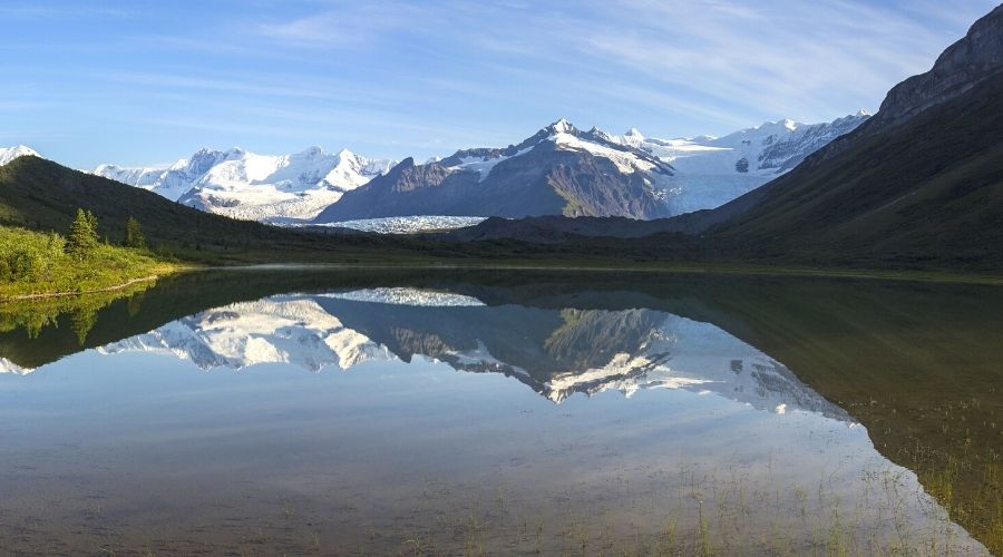 Taking stunning landscape photo through Mirror Effect By Water