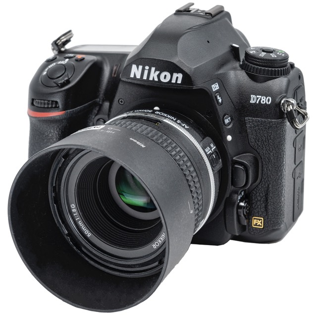 Nikon D780